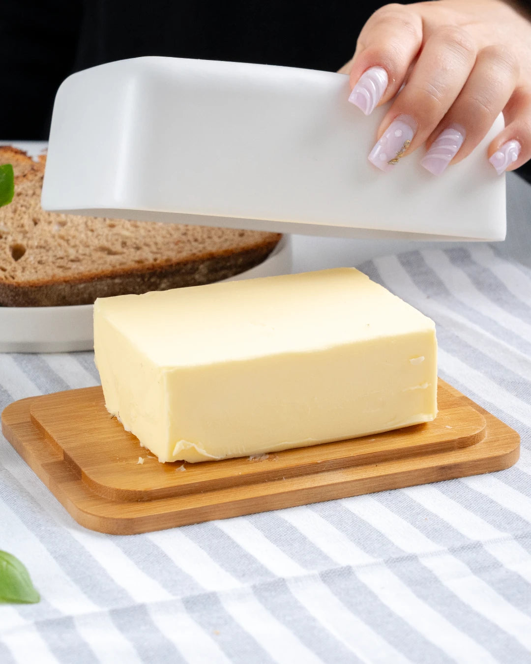 Mantequera con tapa de bambú