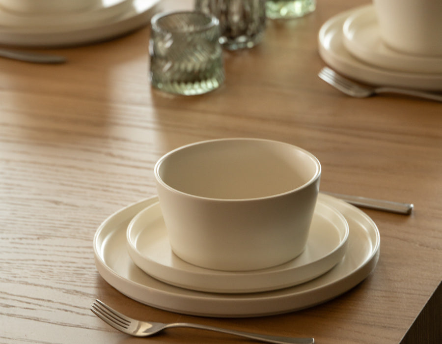 Set de mesa Luxe para 8 personas con set de espresso