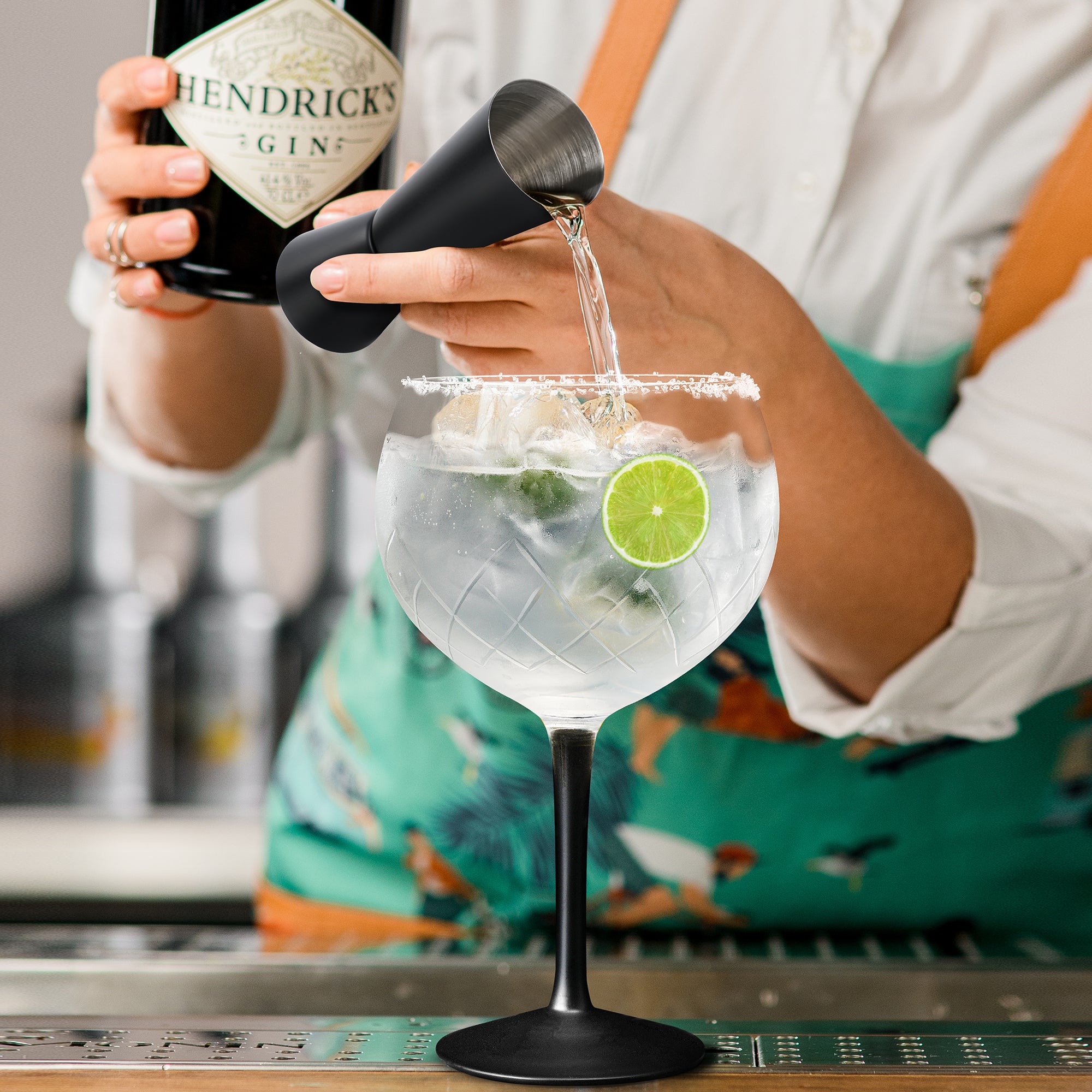 Set de cóctel: 4 copas de gin y 4 copas coupé